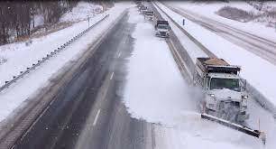 128105217_web1_snowandice