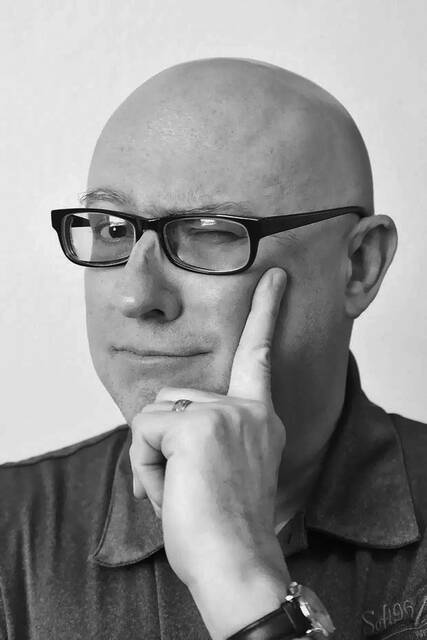 128531320_web1_Roe-BW