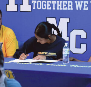 Reed signs to Mount Saint Joseph