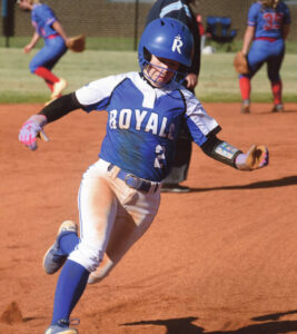 Two out hitting the deciding factor in Lady Lions’s 5-2 win over Mason County